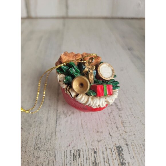 Scottish Terrier Santa had gifts mini ornament Xmas dog pet - Picture 4 of 5